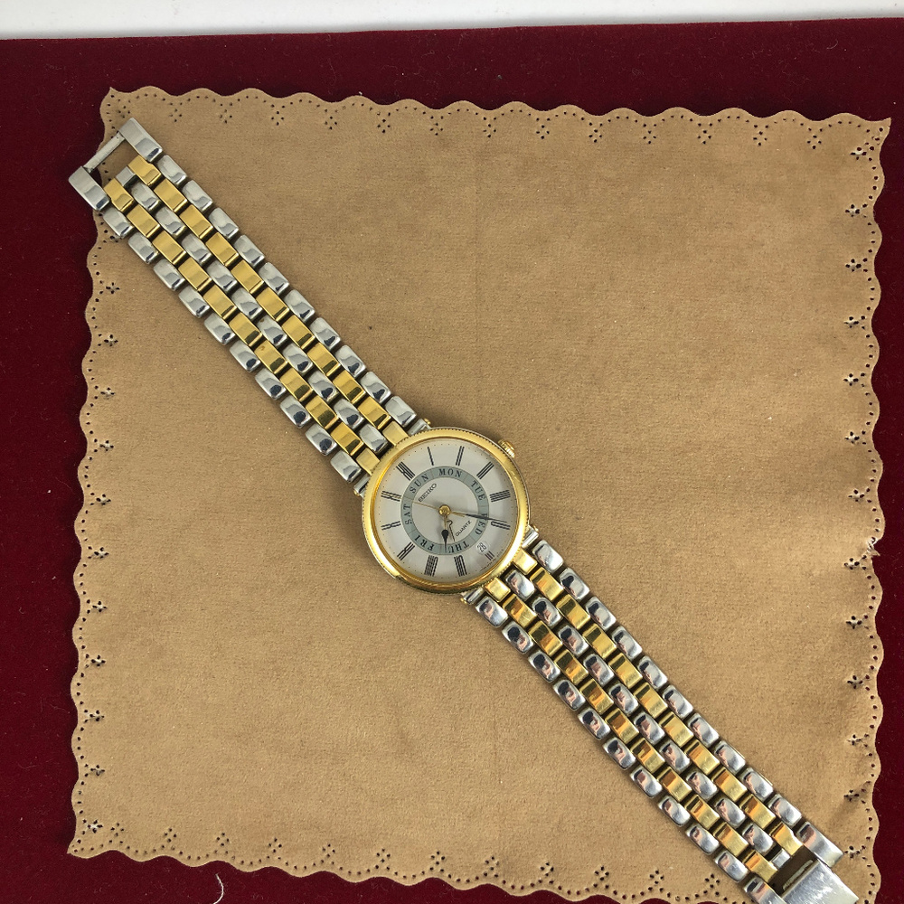 SOLD Rare & Vintage SEIKO Day Date 2 Tone Gold and Silver Watch Coin Edge Bezel - Picture 7 of 7